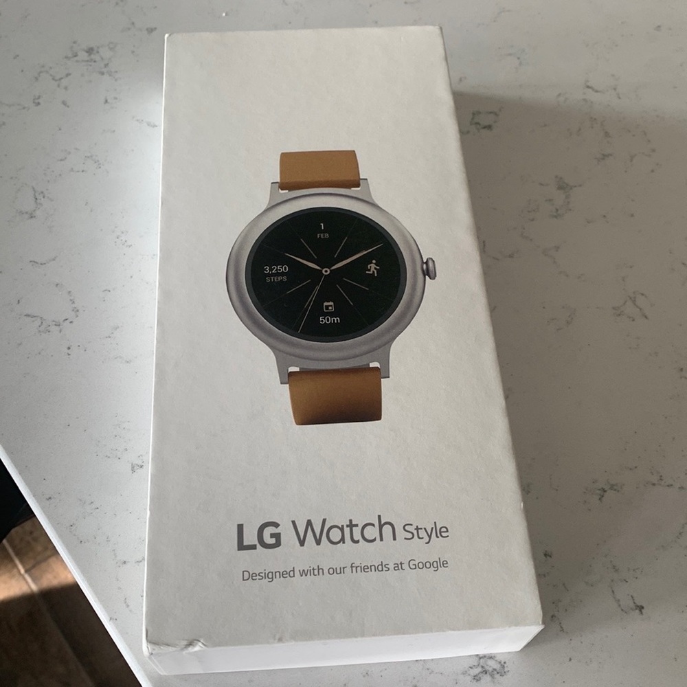 NIB LG Watch Style (silver, w/ charger)